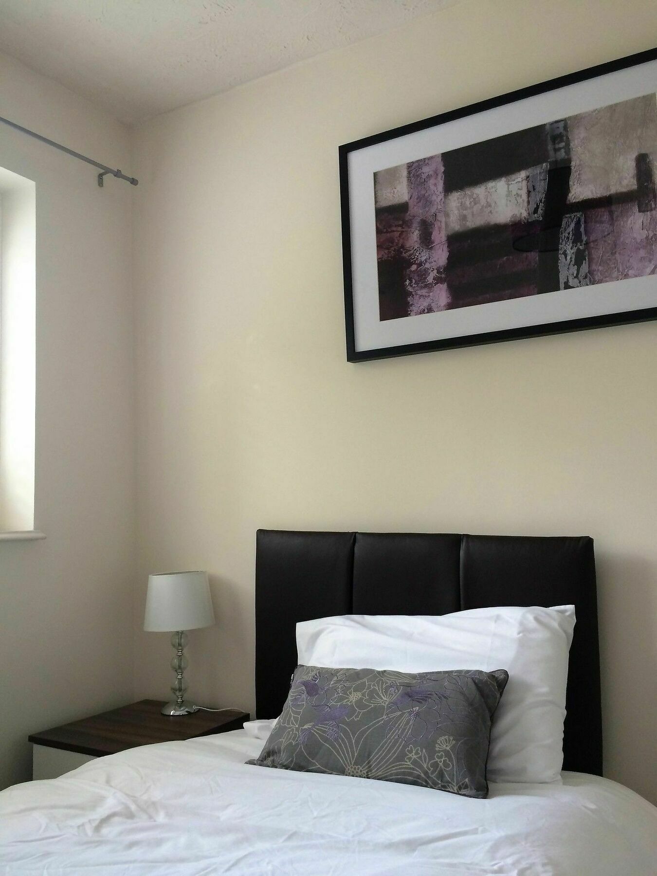 Spacious House, Sleeps 7 People 雷丁 外观 照片